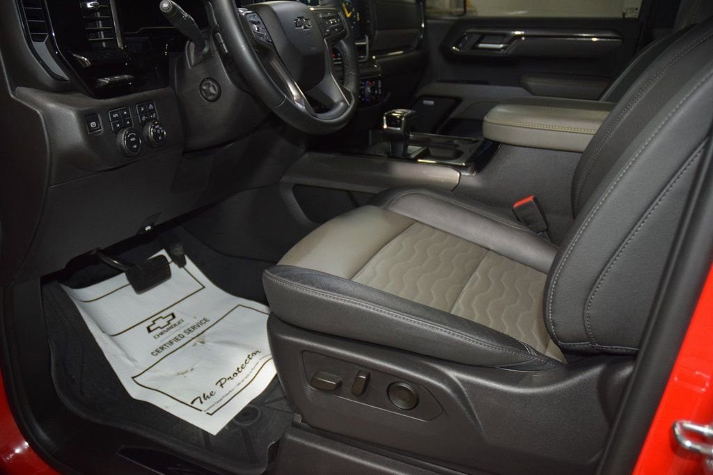 2024 Chevrolet Silverado 1500 ZR2 - Photo 44