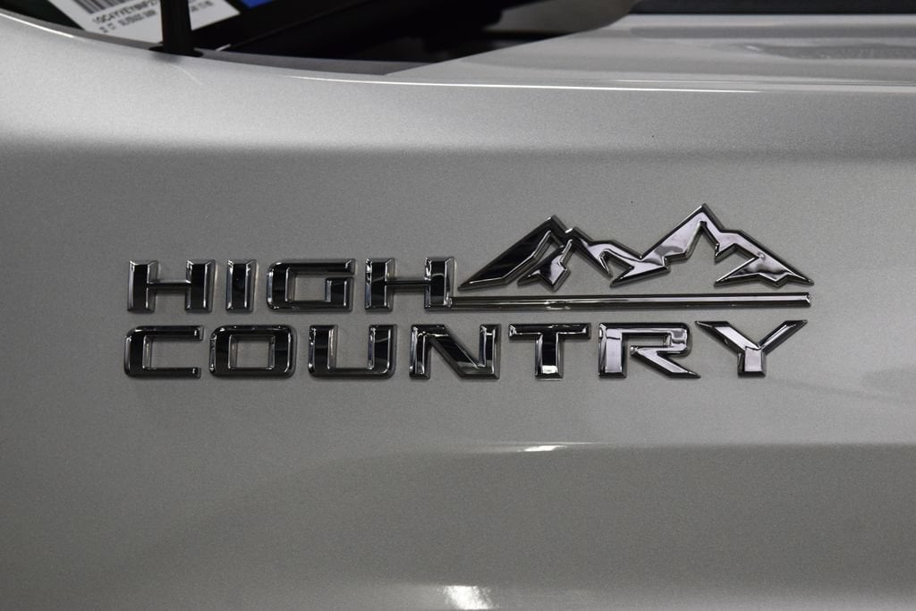 2022 Chevrolet Silverado 3500HD High Country - Photo 18