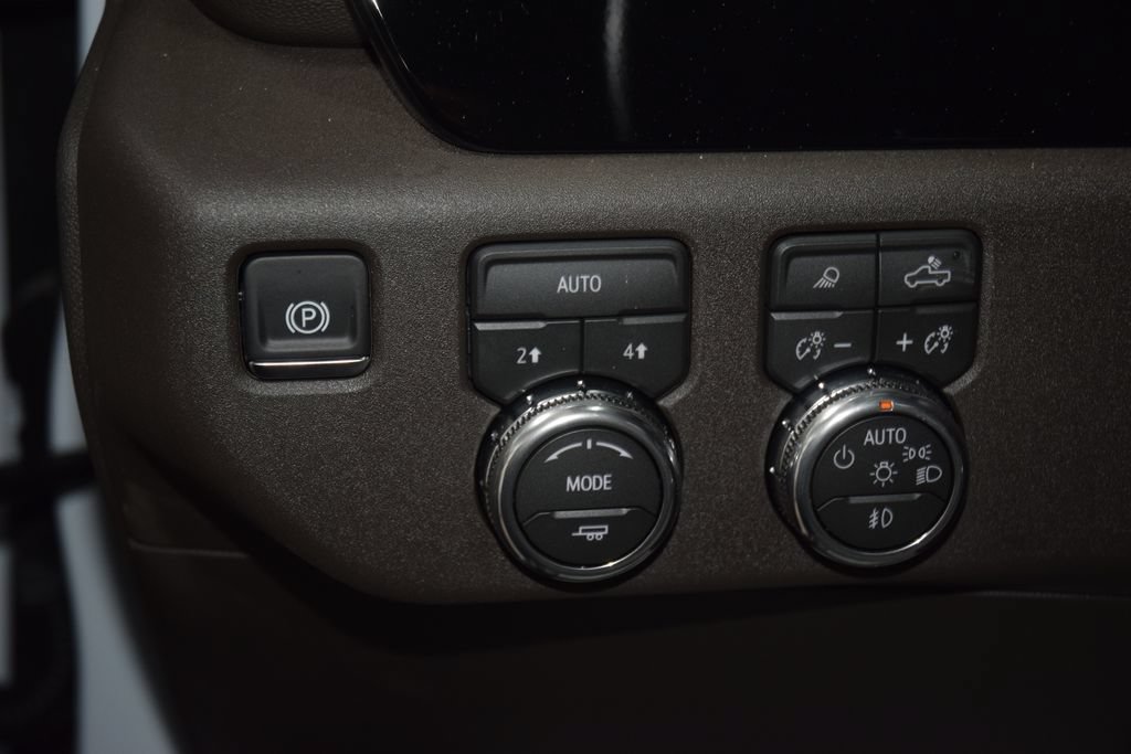 2026 GMC Sierra 1500 SLT - Photo 38