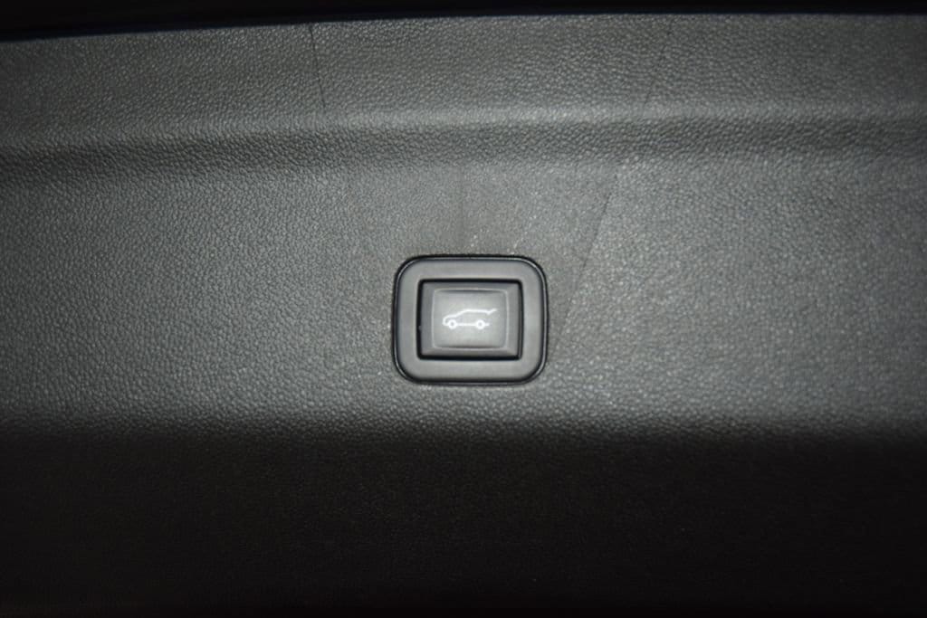 2024 GMC Yukon AT4 - Photo 29