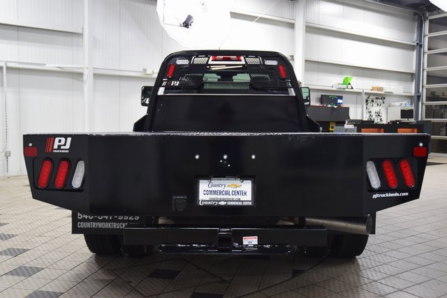 2025 Chevrolet Silverado 3500HD Work Truck photo 4