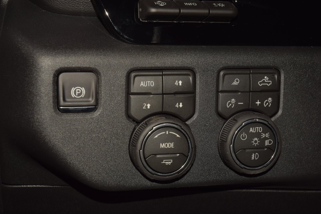 2026 Chevrolet Silverado 2500 HD ZR2 - Photo 40