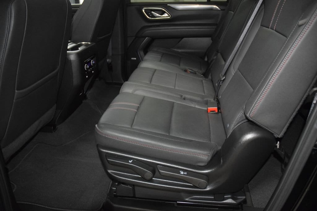 2024 Chevrolet Suburban RST - Photo 42