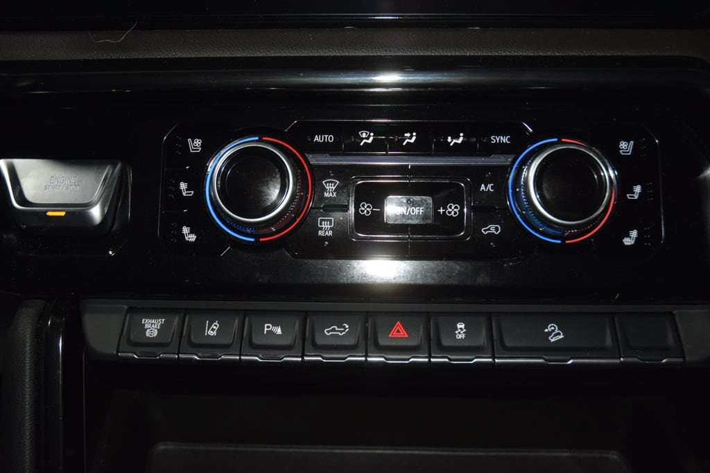 2024 GMC Sierra 2500HD AT4 - Photo 36