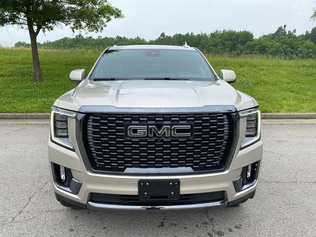 2023 Gmc Yukon XL Denali Ultimate photo 3