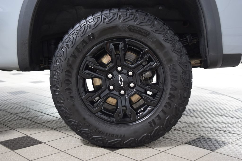 2024 Chevrolet Silverado 1500 ZR2 - Photo 30