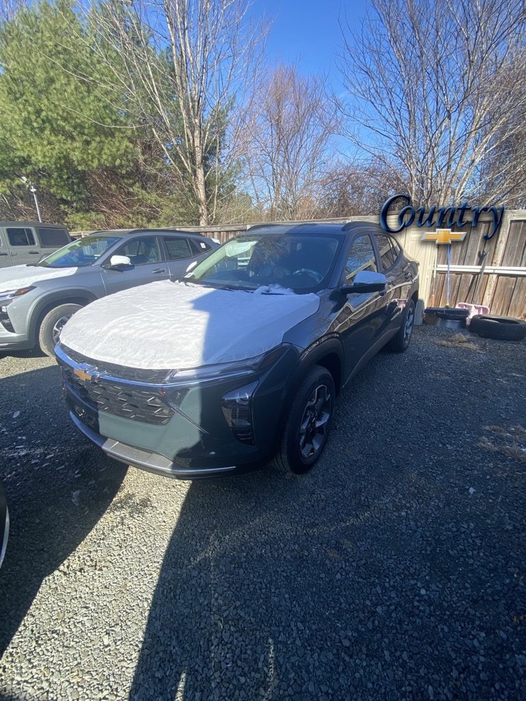 2026 Chevrolet Trax LT's photo