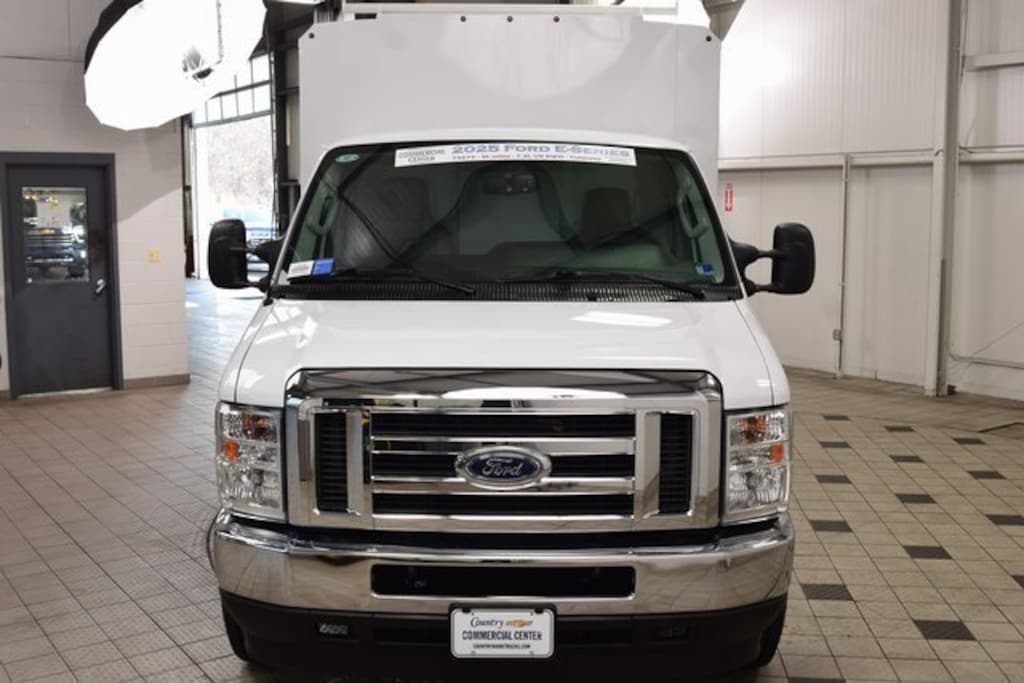 Used 2025 Ford E-Series Cutaway E-350 Truck