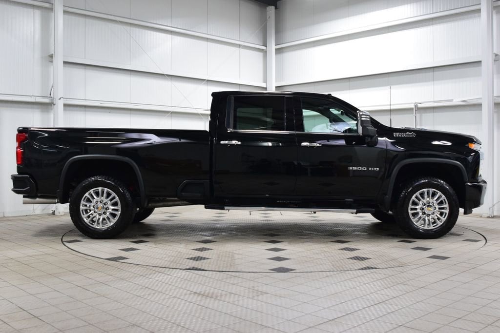 2022 Chevrolet Silverado 3500HD High Country - Photo 9