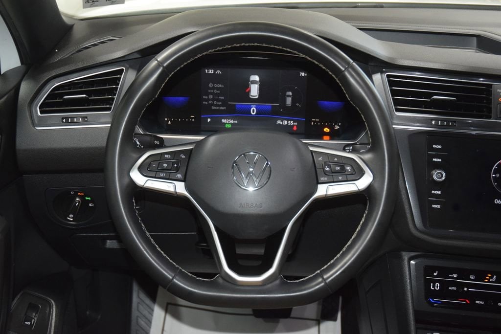 2022 Volkswagen Tiguan SE - Photo 33