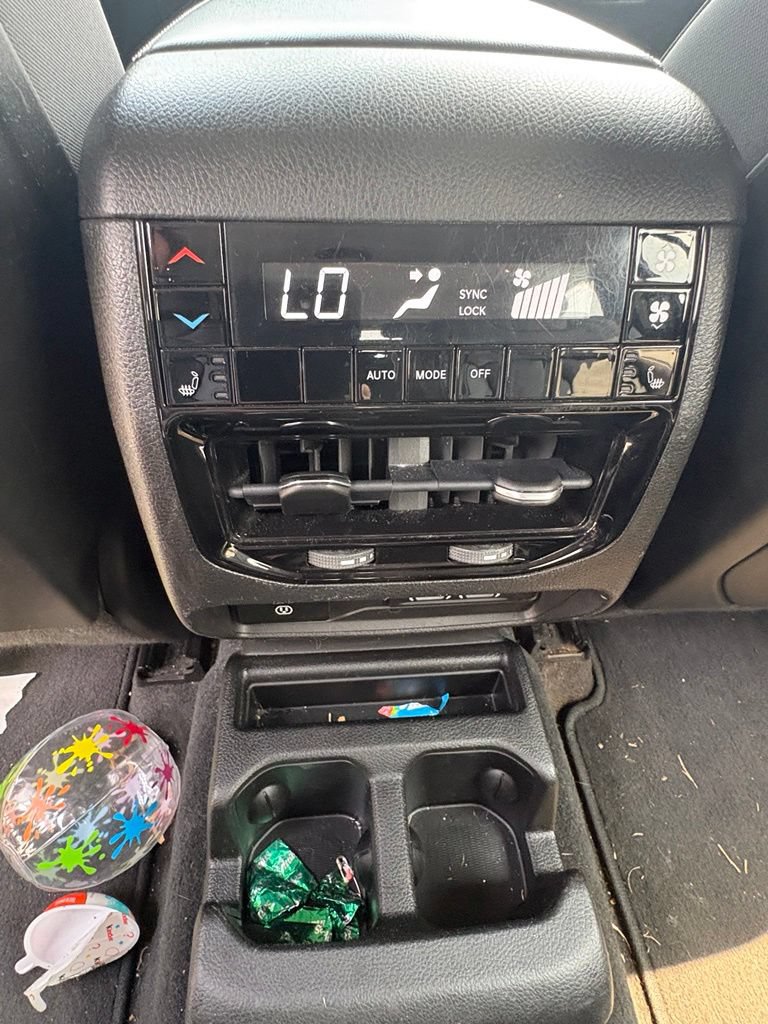 2021 Jeep Grand Cherokee L Limited - Photo 10