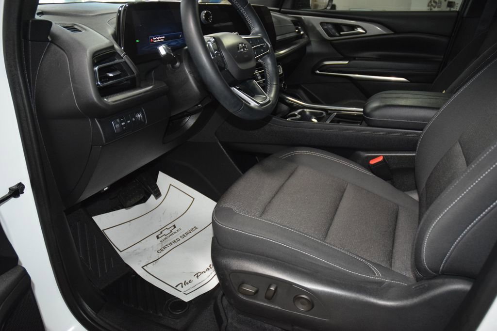 2024 Chevrolet Traverse 2LT - Photo 37