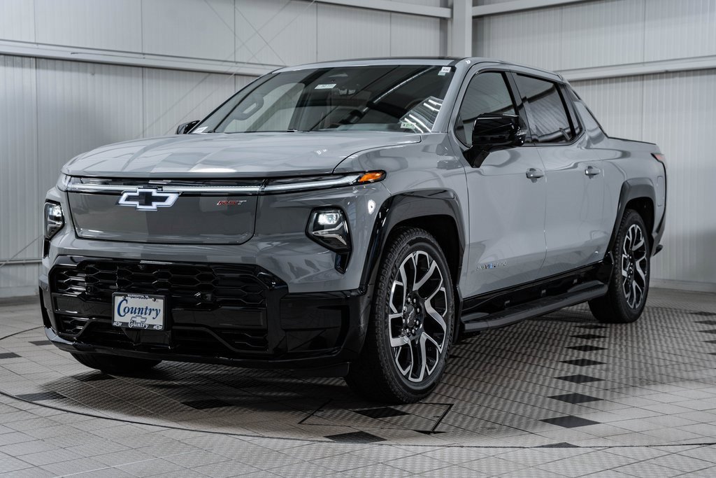 2025 Chevrolet Silverado EV RST photo 3
