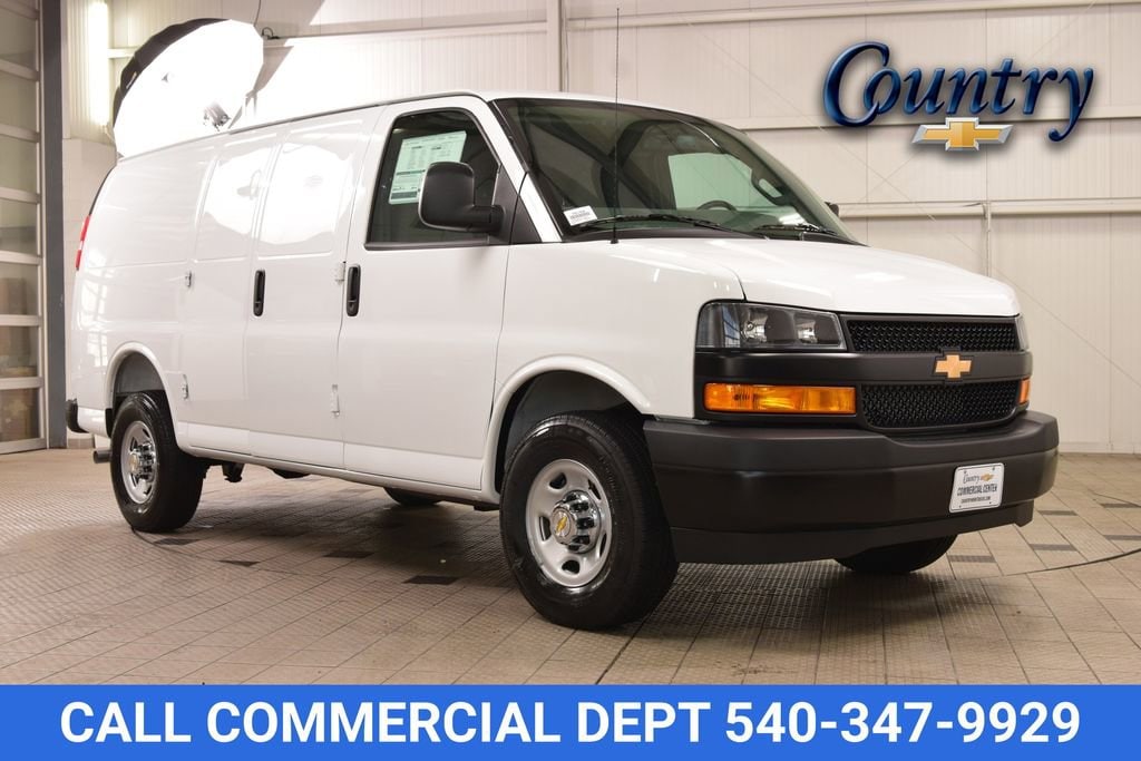 2026 Chevrolet Express 2500 Work Van HD's photo