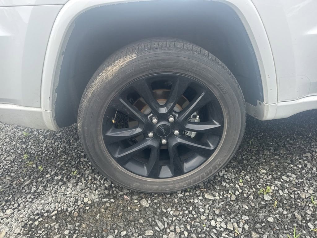 2020 Jeep Grand Cherokee Altitude - Photo 24