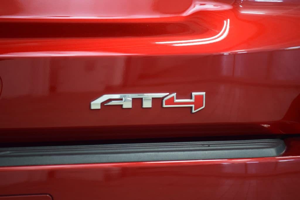 2024 GMC Yukon AT4 - Photo 23