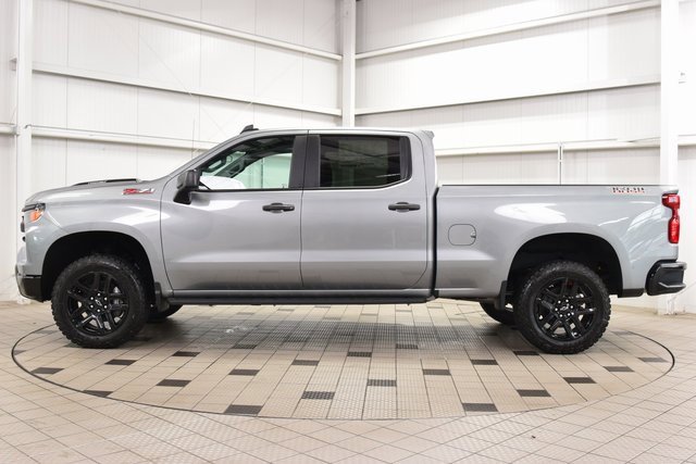 2025 Chevrolet Silverado Custom Trail Boss photo 4