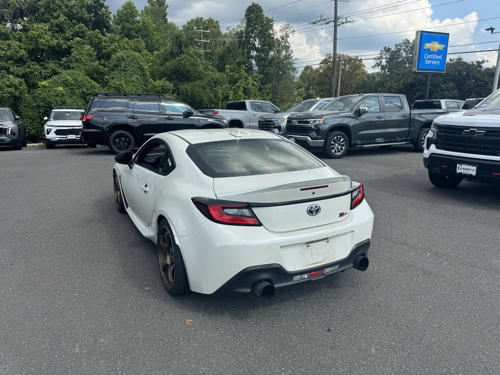 2023 Toyota GR86 Premium photo 3