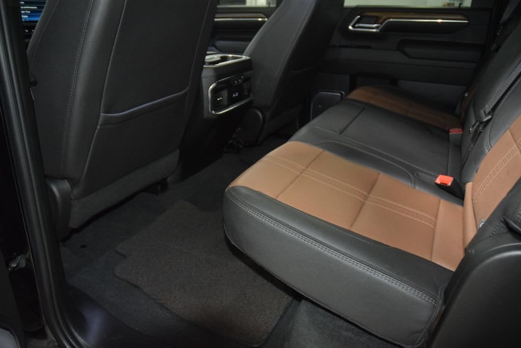 2024 Chevrolet Silverado 3500HD High Country - Photo 48