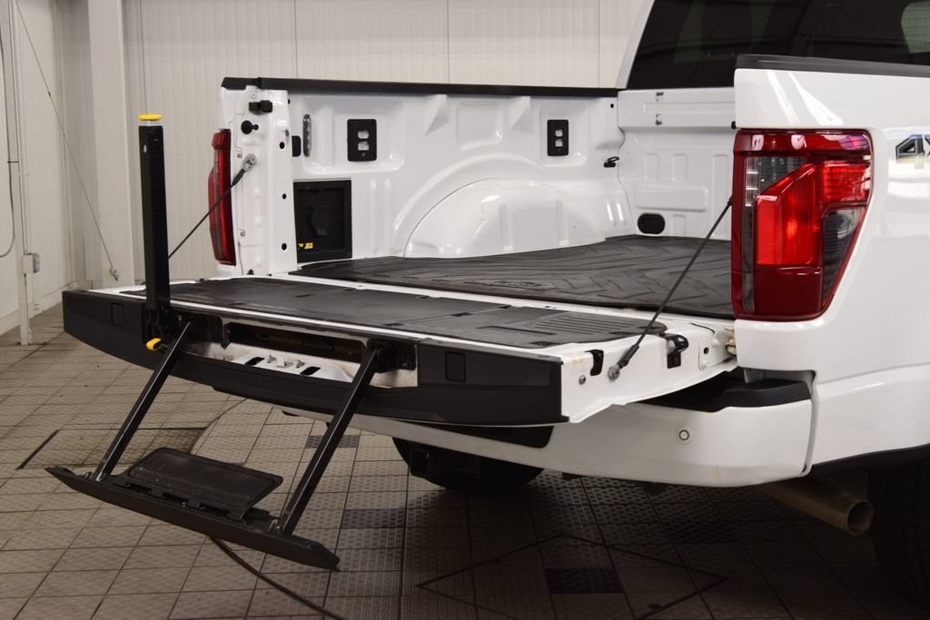 2025 Ford F-150 XLT - Photo 26