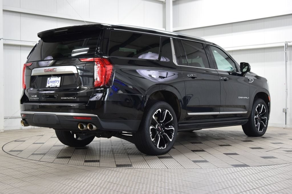 2023 GMC Yukon XL Denali - Photo 8