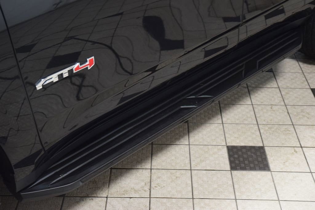 2024 GMC Yukon AT4 - Photo 32