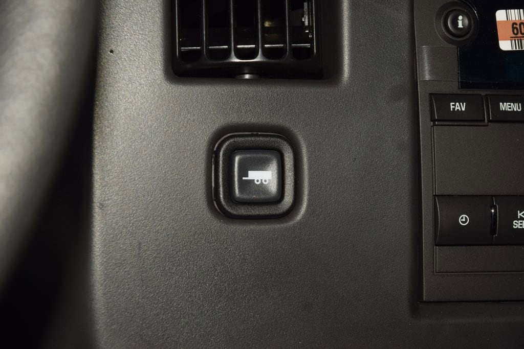 2025 Chevrolet Express Cargo Work Van - Photo 24