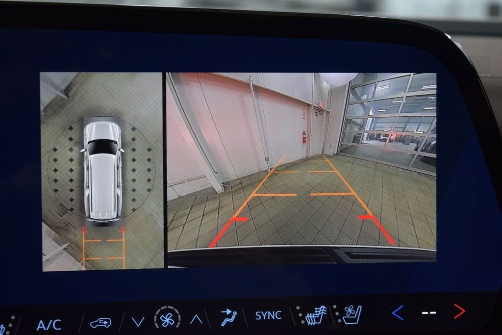 2026 Chevrolet Suburban High Country - Photo 55