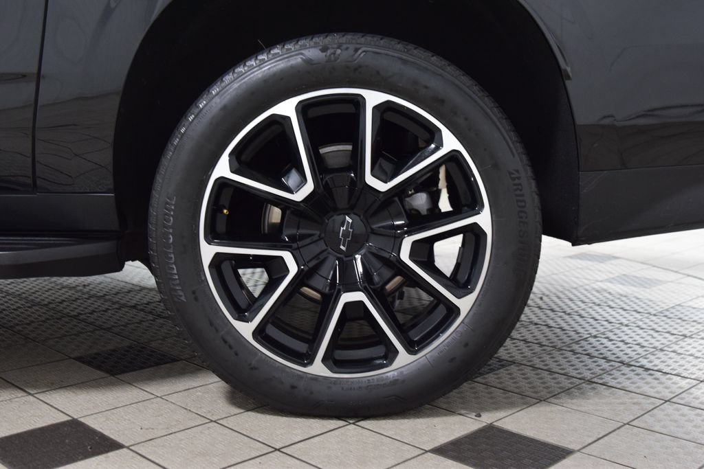 2024 Chevrolet Suburban RST - Photo 27
