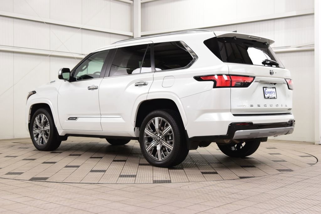 2025 Toyota Sequoia Capstone - Photo 7