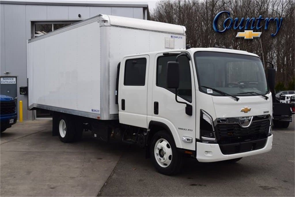 2026 Chevrolet Low Cab Forward 5500 XD Truck's photo