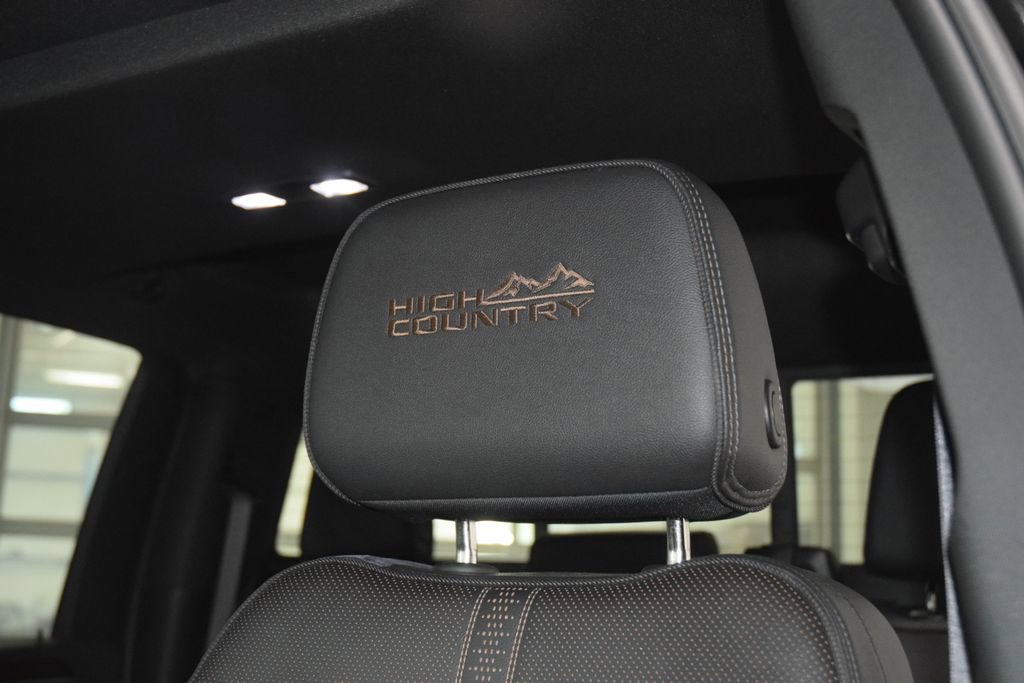 2024 Chevrolet Silverado 2500HD High Country - Photo 44