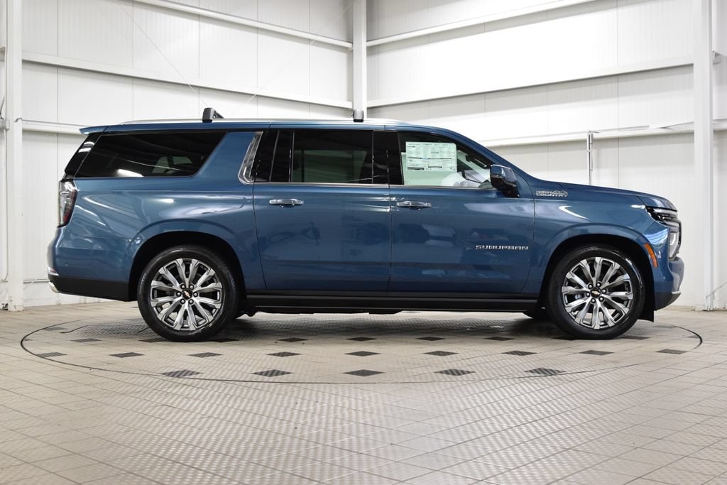 2026 Chevrolet Suburban High Country - Photo 9