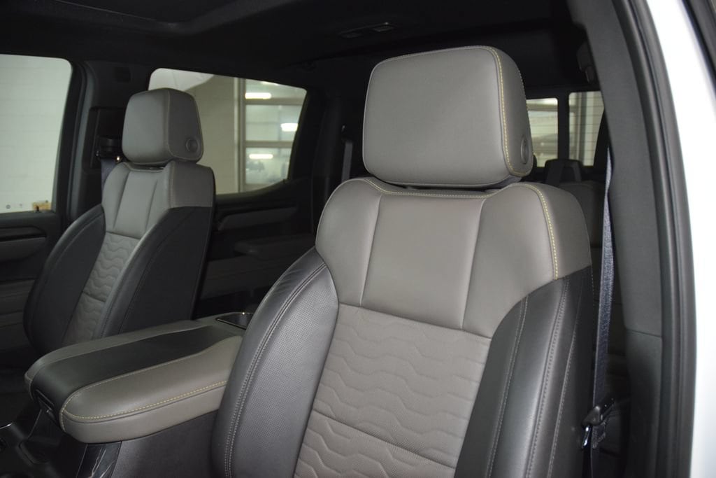 2023 Chevrolet Silverado 1500 ZR2 - Photo 47