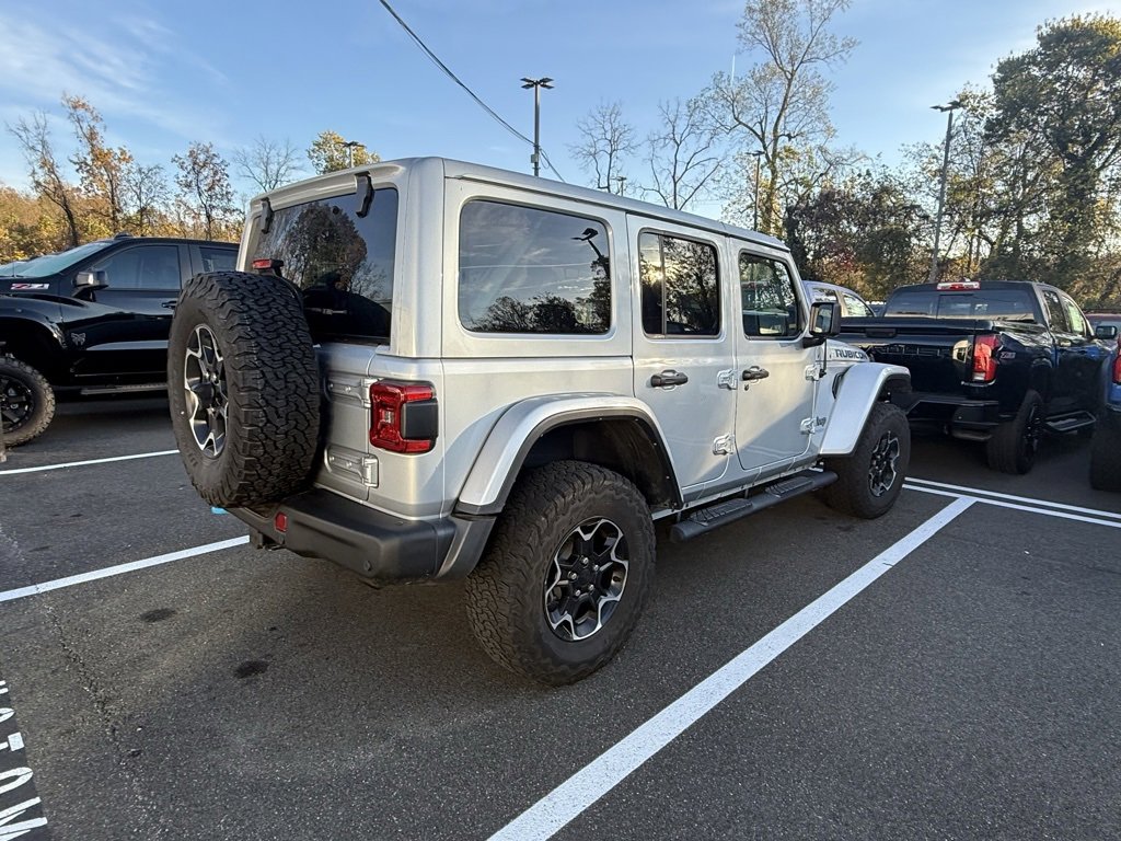 2022 Jeep Wrangler 4xe Unlimited Rubicon photo 3
