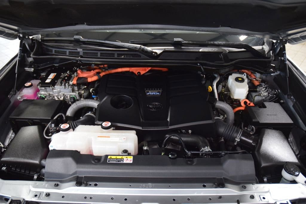 2024 Toyota Tundra Limited - Photo 31