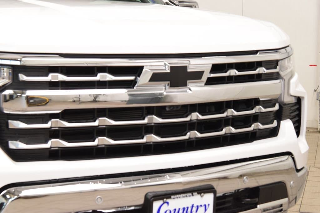 2026 Chevrolet Silverado 1500 LTZ - Photo 11