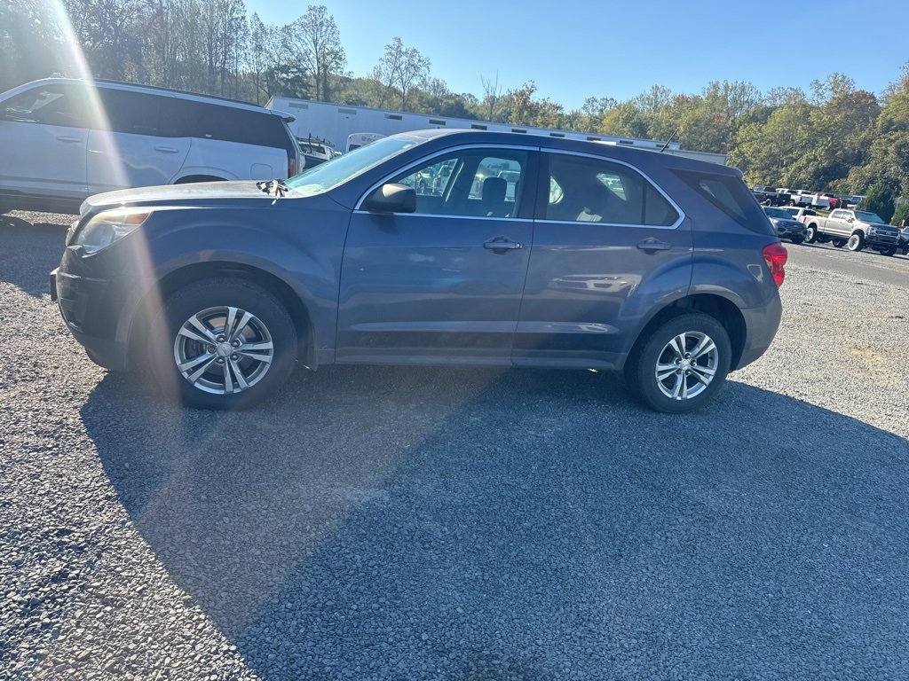 2013 Chevrolet Equinox LS photo 2