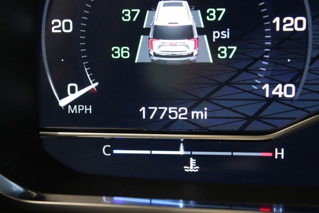 2024 GMC Yukon AT4 - Photo 21