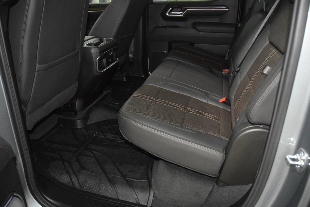2025 Chevrolet Silverado 1500 High Country - Photo 45
