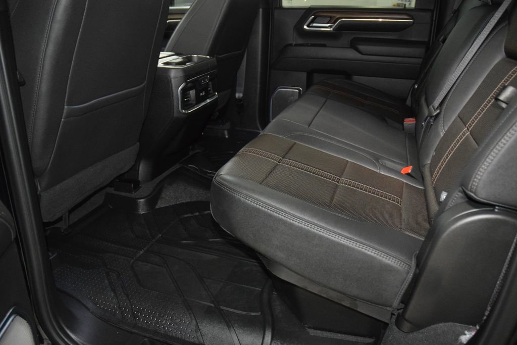 2024 Chevrolet Silverado 3500HD High Country - Photo 45