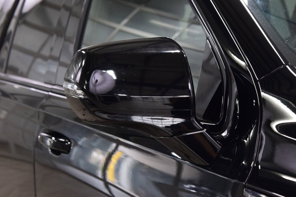 2024 GMC Yukon AT4 - Photo 18