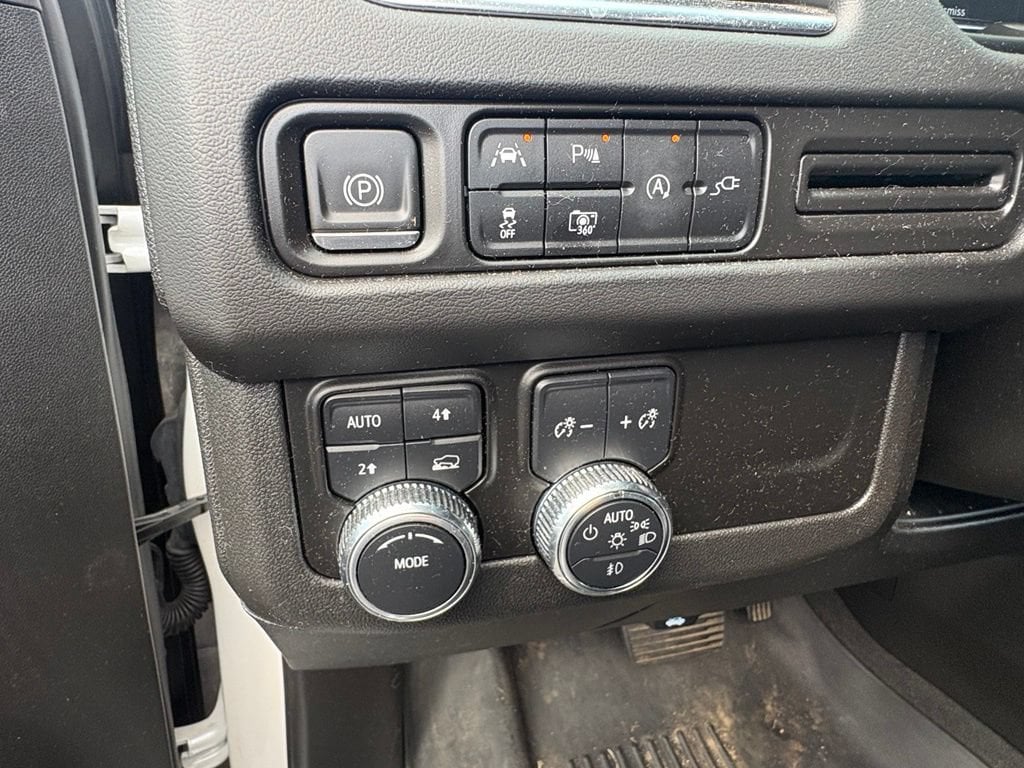 2022 GMC Yukon SLT - Photo 10