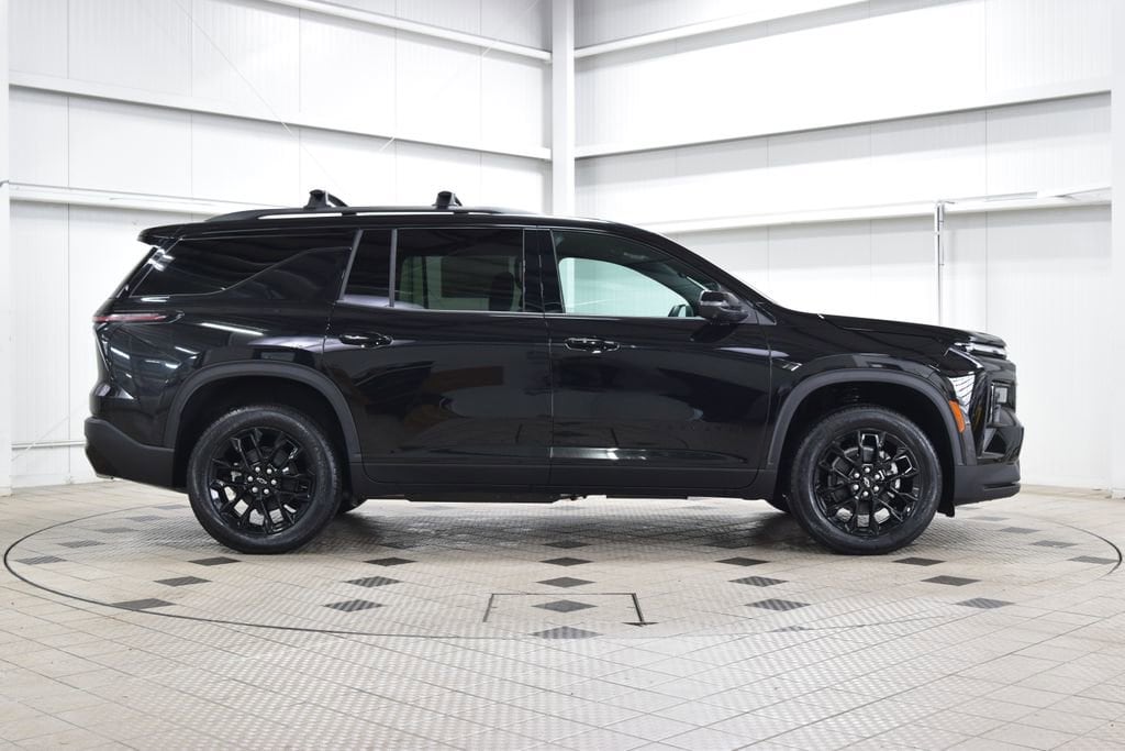 2026 Chevrolet Traverse LT - Photo 9
