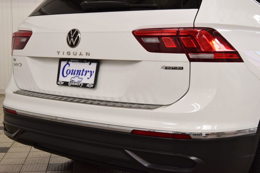 2022 Volkswagen Tiguan SE - Photo 18