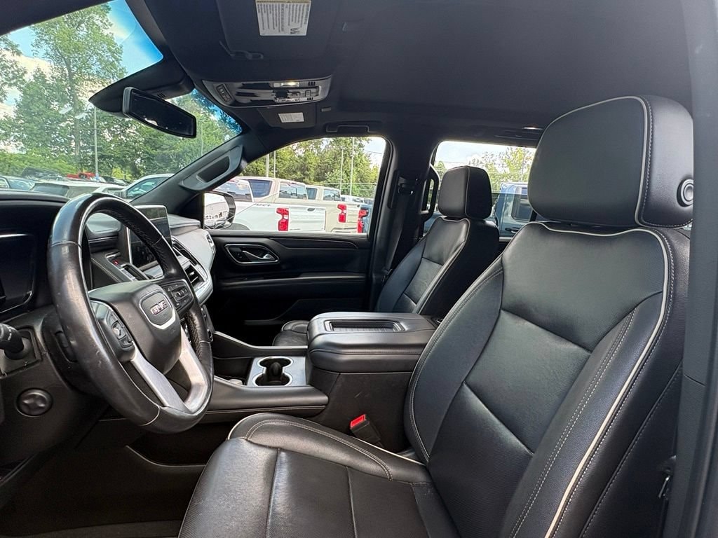 2022 GMC Yukon SLT - Photo 11