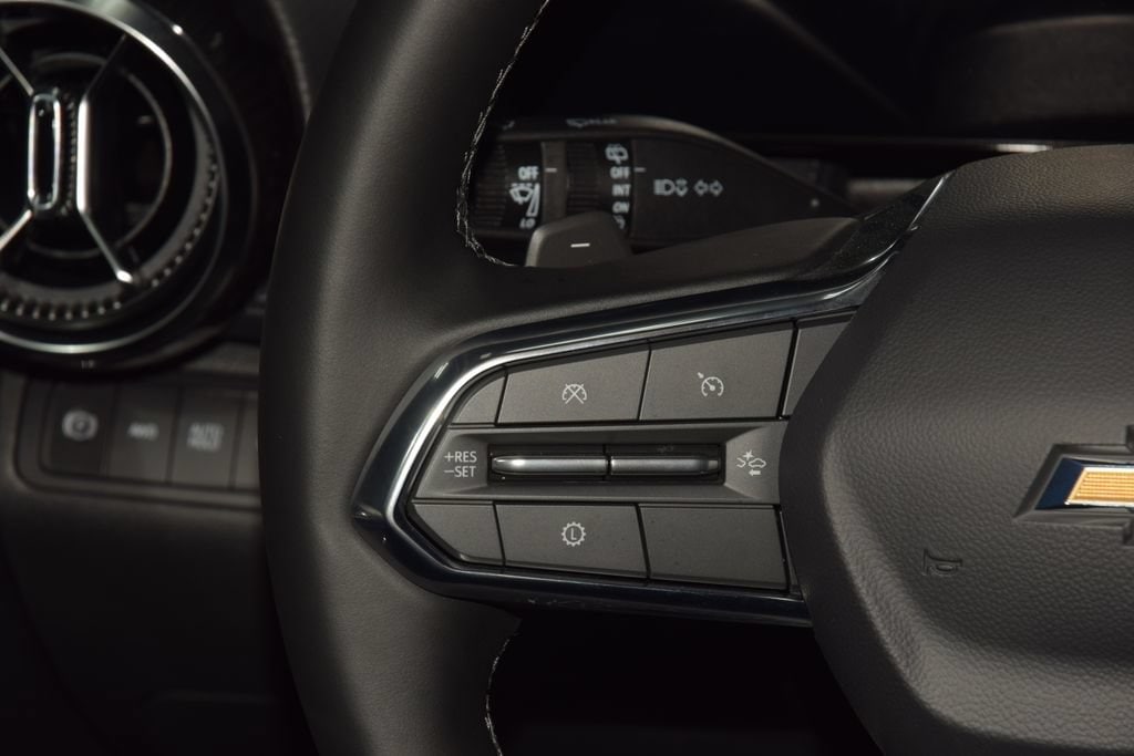2027 Chevrolet Equinox LT - Photo 35