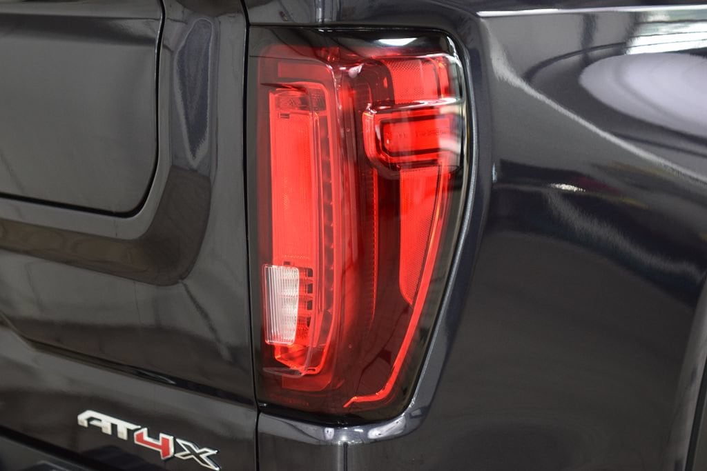 2023 GMC Sierra 1500 AT4X - Photo 23