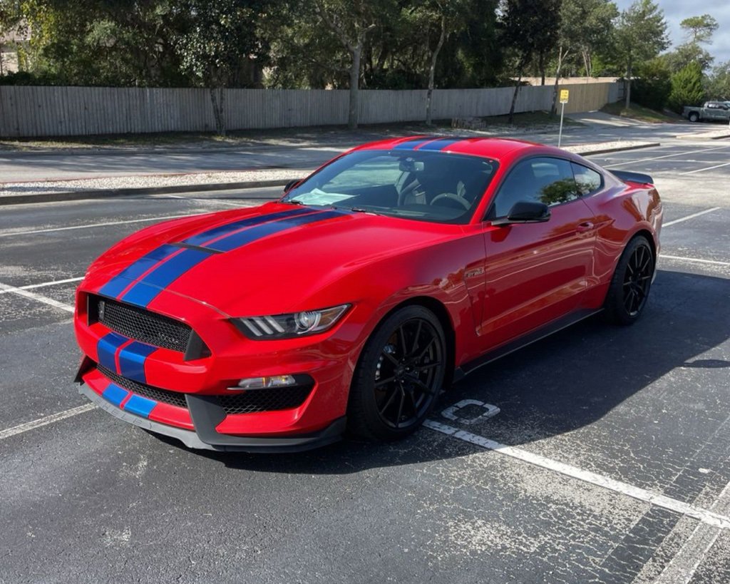 2017 Ford Mustang Shelby GT350 photo 3