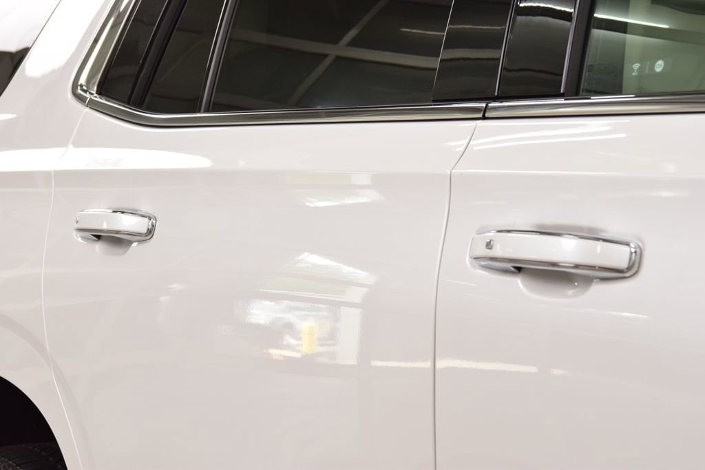 2024 GMC Yukon Denali - Photo 19